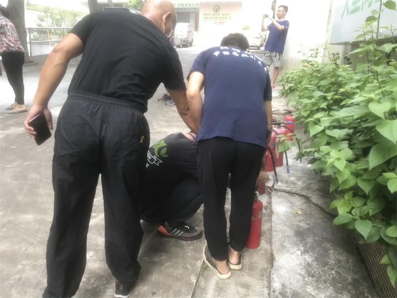 普及安全滅火知識，共建消防防火墻！—江信電子消防安全演練.jpg
